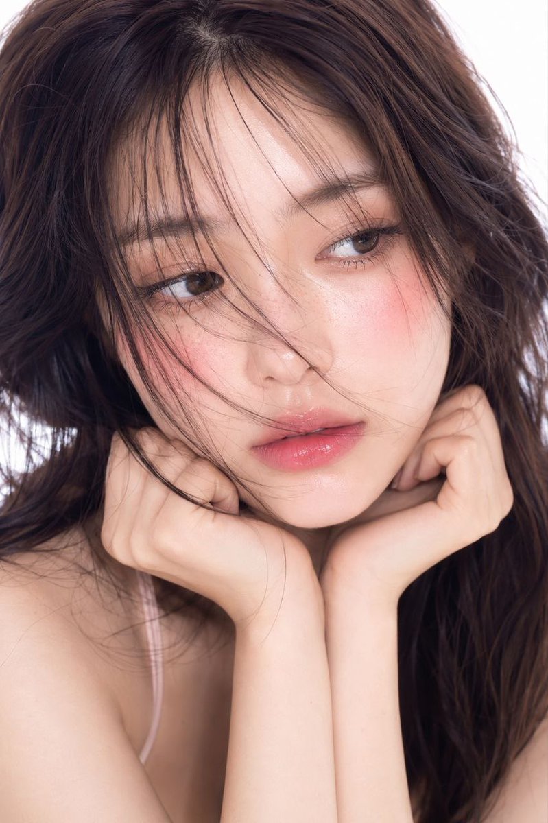Ultra-realistic cinematic beauty portrait of a young Korean woman, soft dewy glass skin, natural pink blush, glossy grad